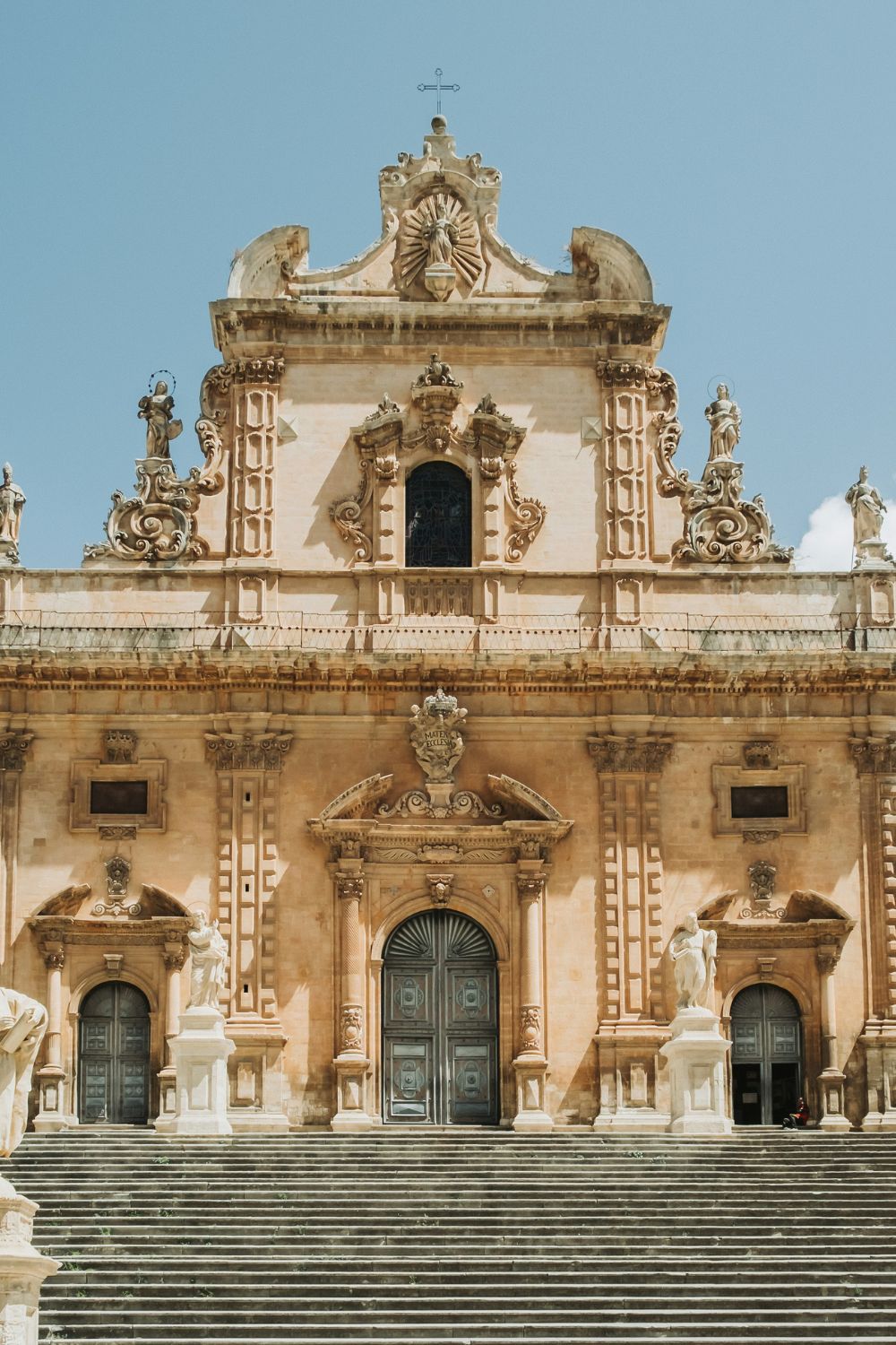 Ragusa, Sicily travel guide.